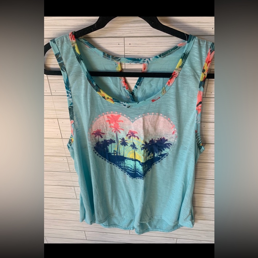 No boundaries Women’s Aqua Tropical Heart Tank Top cross cross back